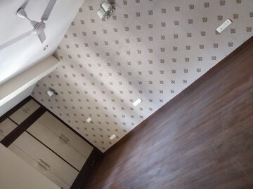 Room in 4 BHK Apartment at Safdarjung Enclave – for Rent