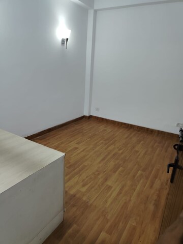 Room in 3 BHK Builder Floor at Saket – for Rent