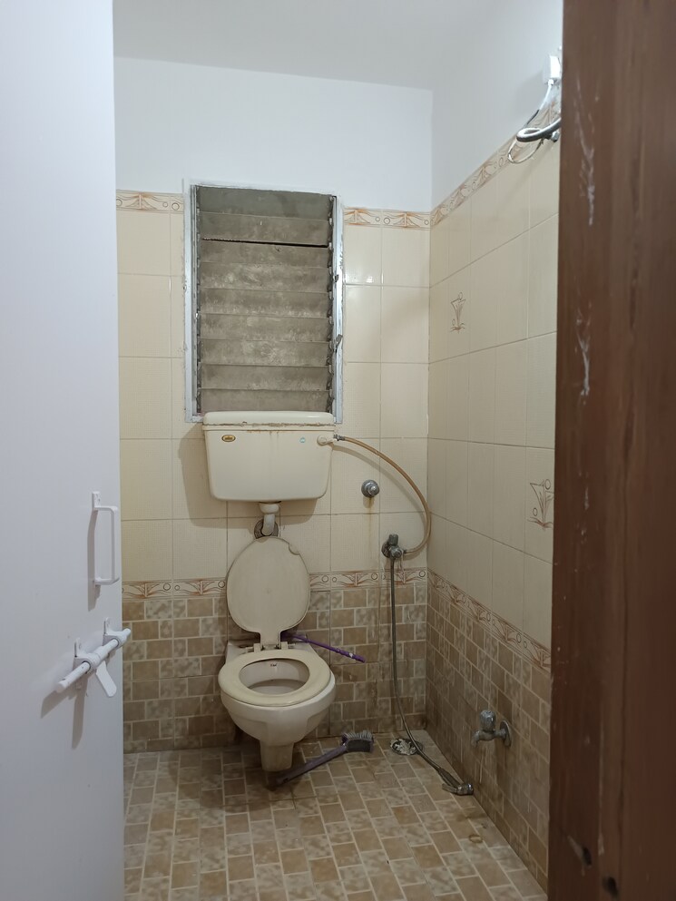 Bathroom, anand-park 1 Bedroom 650 Sq.Ft. Independent House In Wadgaon Sheri Pune 9070404