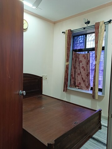 Room in 1 BHK Apartment at Adarsh Nagar Society, Worli – for Rent
