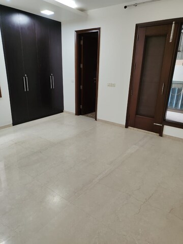 Room in 3 BHK Builder Floor at Uday Park – for Rent