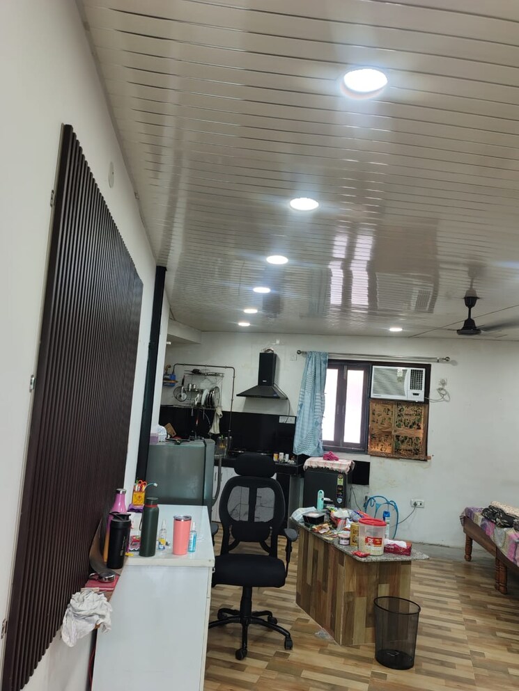 Gym, malviya nagar 1 RK 600 Sq.Ft. Builder Floor In Malviya Nagar Delhi 9070413