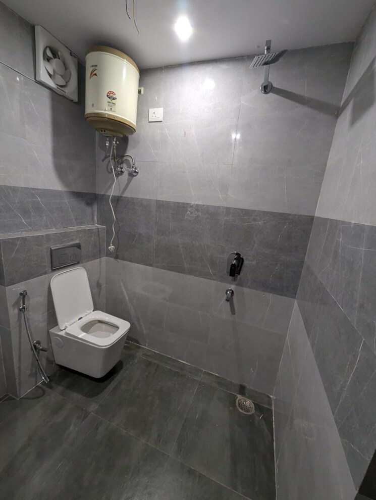 Bathroom, nathupur 1 Bedroom 450 Sq.Ft. Builder Floor In Nathupur Gurgaon 9070426