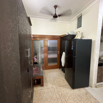Bathroom in 1 BHK Builder Floor at Malviya Nagar – for Rent
