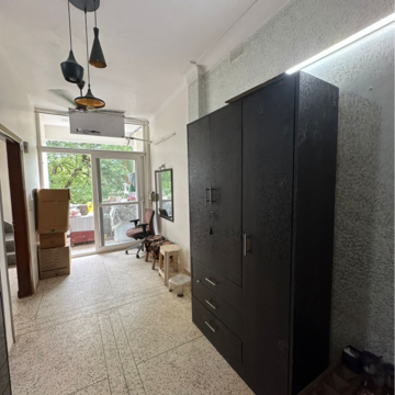 Bathroom in 1 BHK Builder Floor at Malviya Nagar – for Rent