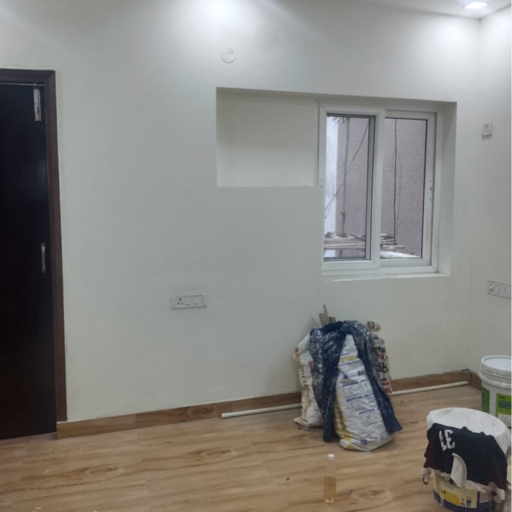 Room, saket 1 RK 500 Sq.Ft. Builder Floor In Saket Delhi 9070436