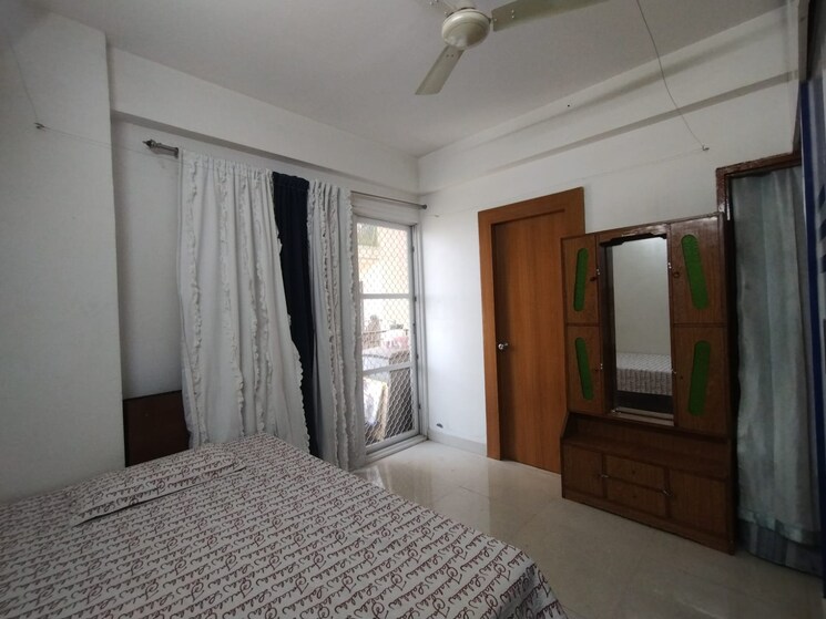 Bedroom, signature-global-the-roselia 2 Bedroom 800 Sq.Ft. Apartment In Sector 95a Gurgaon 9070440