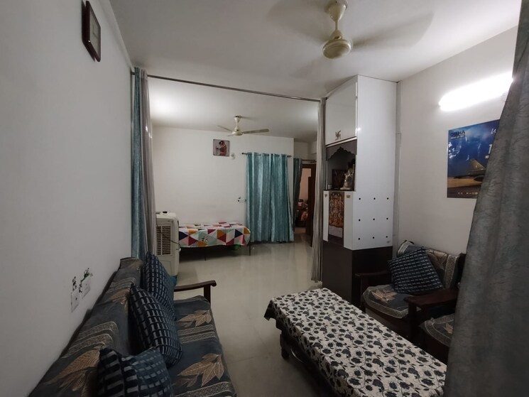 Bedroom, signature-global-the-roselia 2 Bedroom 800 Sq.Ft. Apartment In Sector 95a Gurgaon 9070440