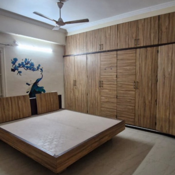 Room in 3 BHK Builder Floor at Kondapur – for Rent