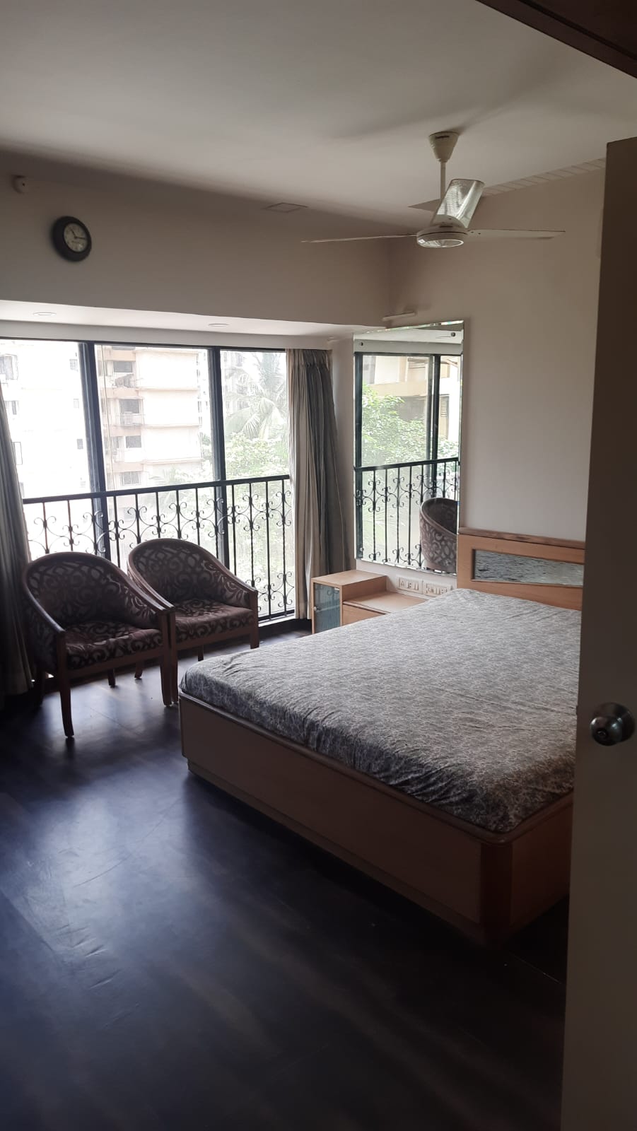 3 BHK 1200 Sq.Ft. Apartment in Monisha Tower