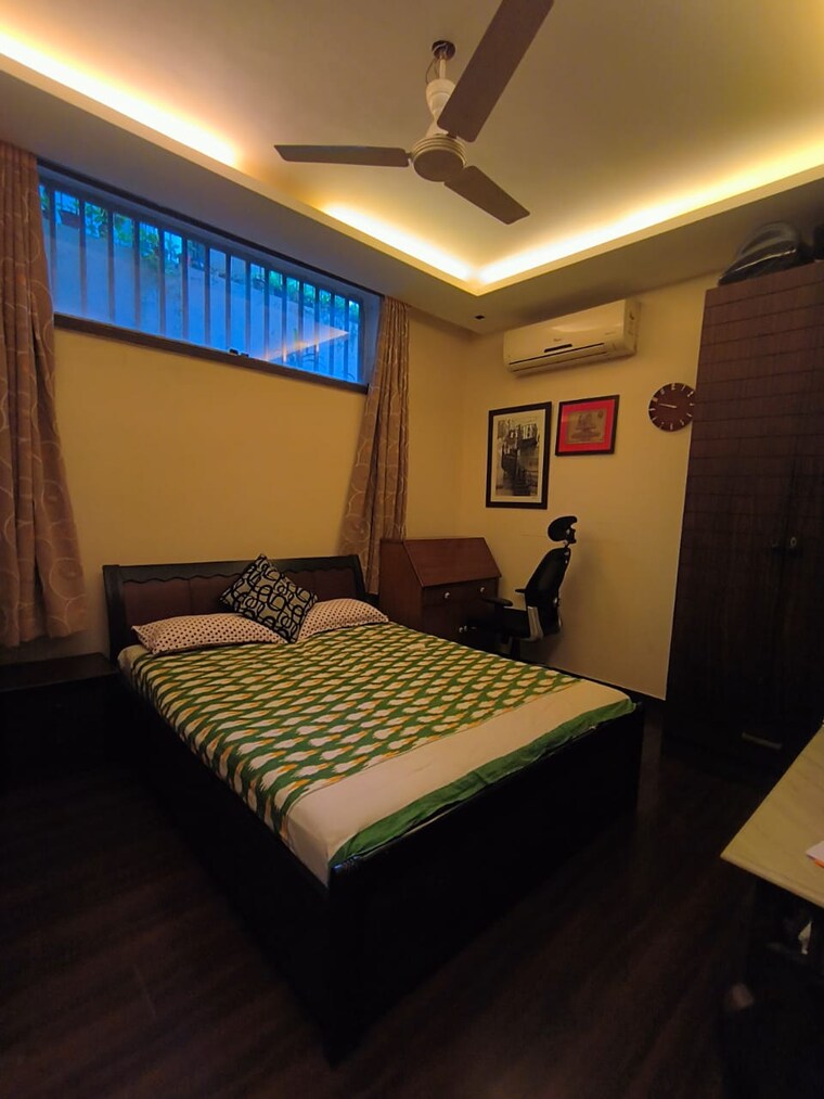 Bedroom, lajpat nagar 4 3.5 Bedroom 1800 Sq.Ft. Builder Floor In Lajpat Nagar 4 Delhi 9070512