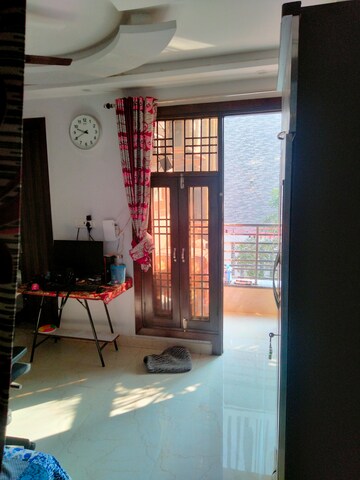 Living Room in 4 BHK Apartment at Sahayog CHS Vasundhara Sector 9, Vasundhara Sector 9 – for Sale