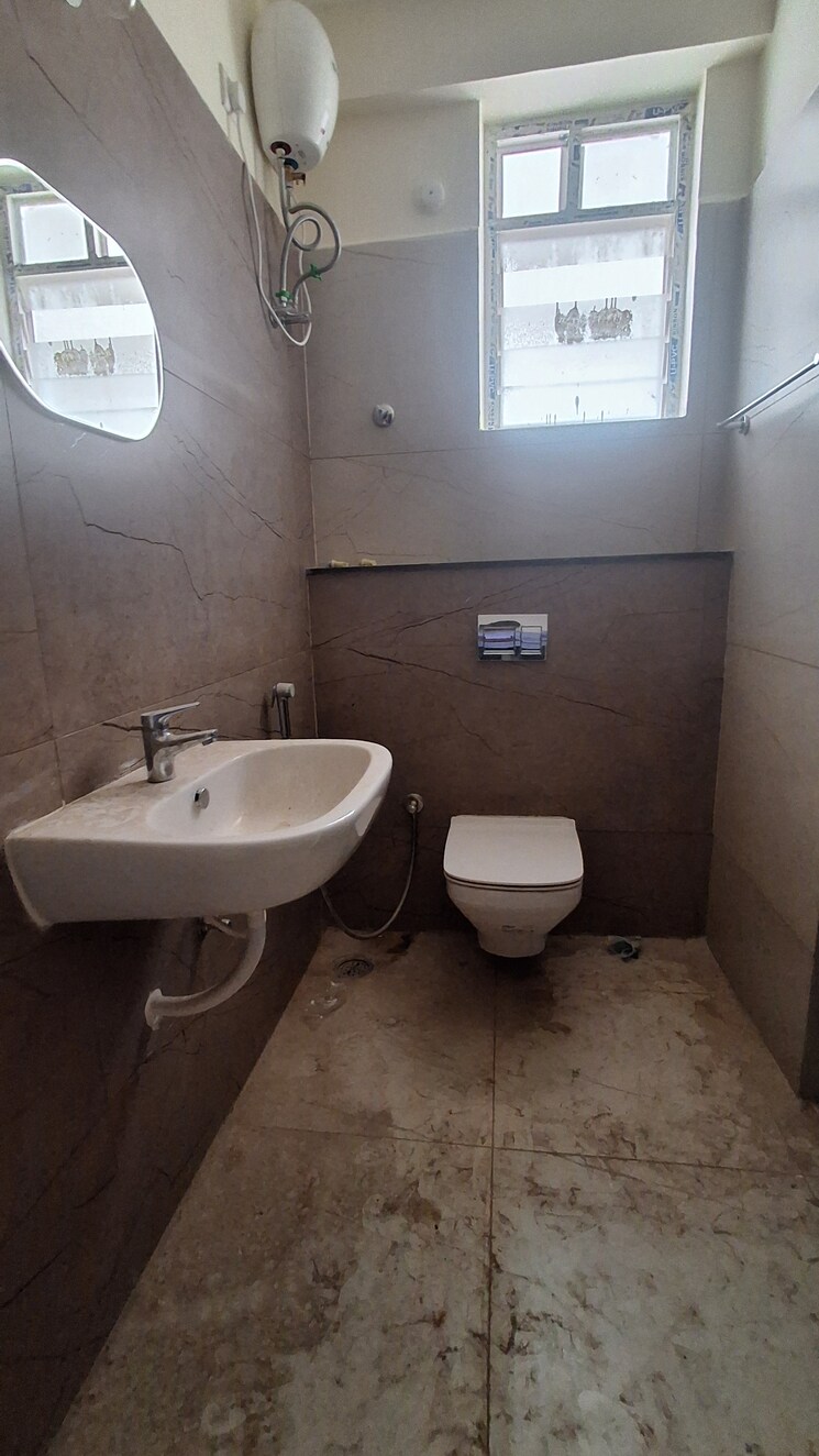 Bathroom, sai-surya-residency-kondapur 3 Bedroom 1600 Sq.Ft. Apartment In Kondapur Hyderabad 9070519
