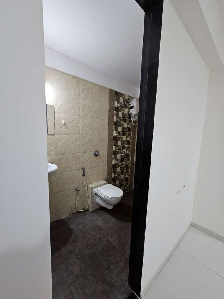 Bathroom, galaxy-greenwoods 3 Bedroom 2008 Sq.Ft. Apartment In Kharghar Navi Mumbai 9070524