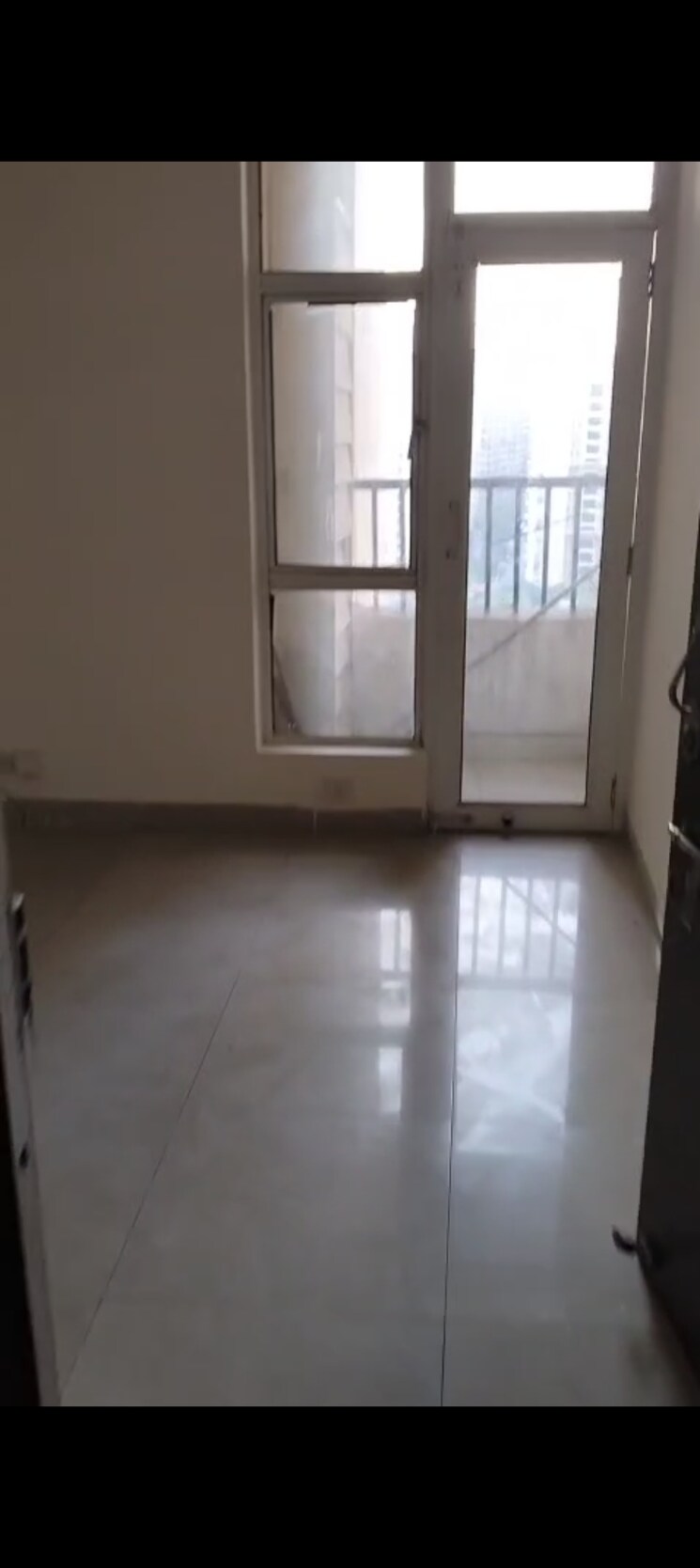 Room, gaur-city-5th-avenue 2 Bedroom 910 Sq.Ft. Apartment In Sector 4 Greater Noida Greater Noida 9070537