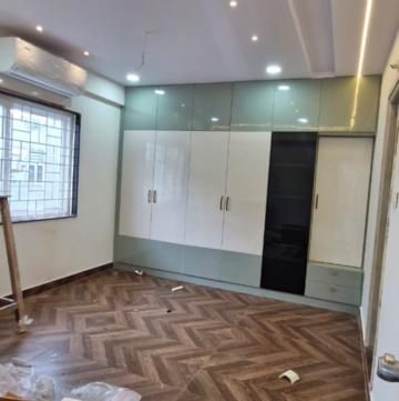 Bedroom in 3 BHK Builder Floor at Kondapur – for Rent