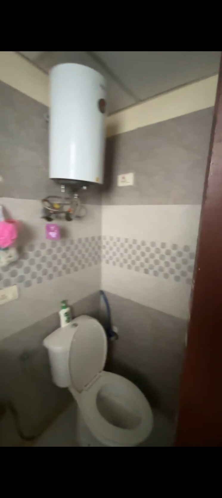 Bathroom, gaur-city-6th-avenue 2 Bedroom 980 Sq.Ft. Apartment In Sector 4 Greater Noida Greater Noida 9070547