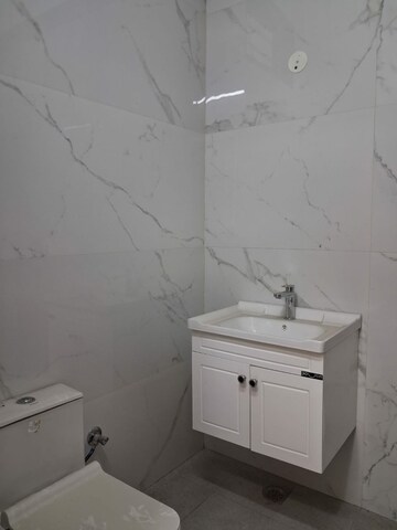 Bathroom in 4 BHK Builder Floor at Sector 28 – for Rent
