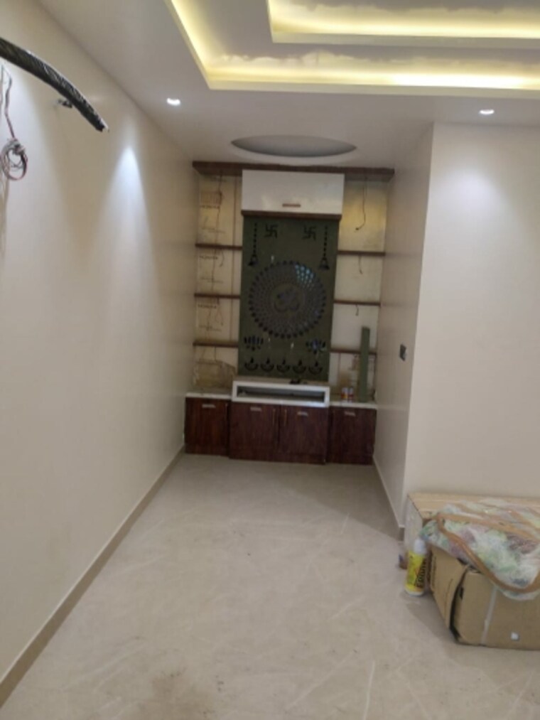 Room, sector 16 a 3.5 Bedroom 2250 Sq.Ft. Builder Floor In Sector 16 A Faridabad 9070567