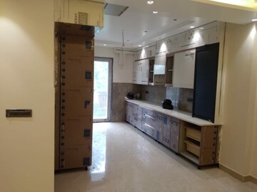 Kitchen in 3.5 BHK Builder Floor at Sector 16 A – for Rent