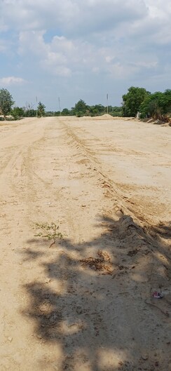 Plot For Sale in Dheeraj Nagar