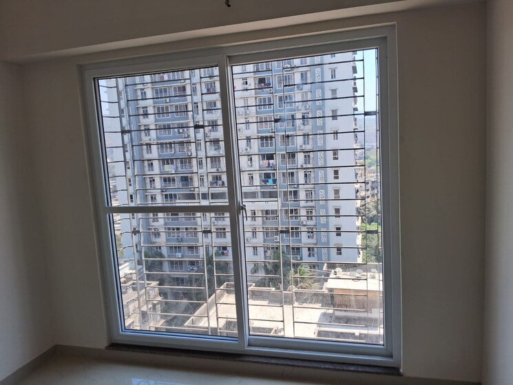 Room, nl-complex 2 Bedroom 3000 Sq.Ft. Apartment In Dahisar East Mumbai 9070582