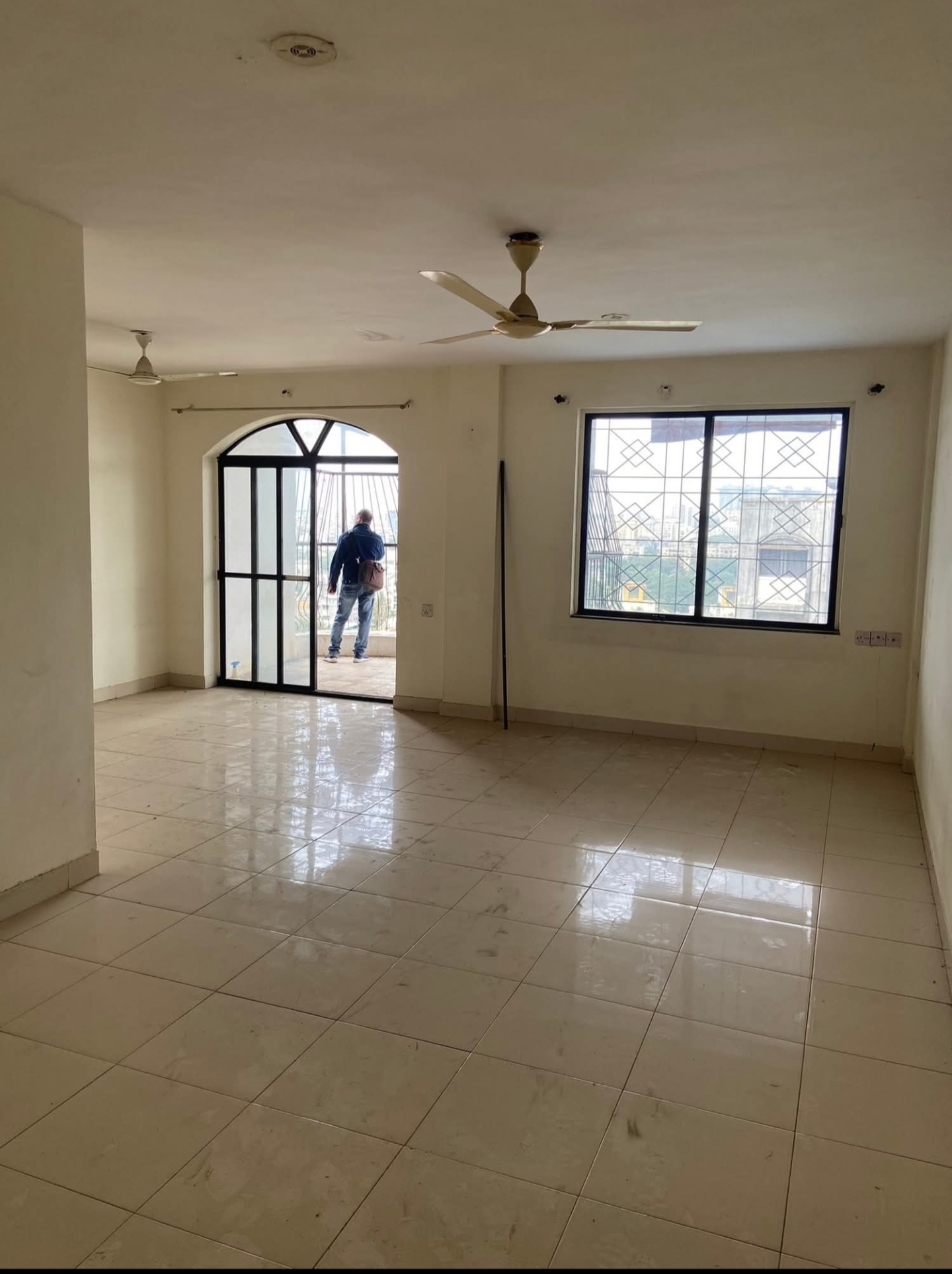 3 BHK 1550 Sq.Ft. Apartment in Brahma Estate