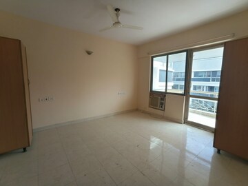 Room in 2 BHK Apartment at Puravankara Purva Pavilion, Hebbal – for Rent