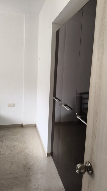 2.5 BHK Apartment For Rent in Lodha Casa Rio Gold, Dombivli East