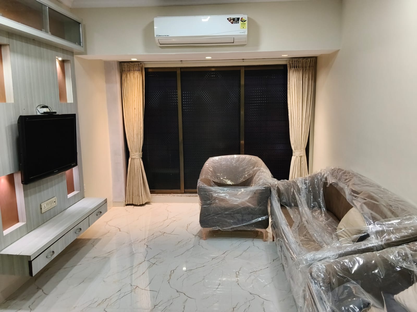 2 BHK + Pooja Room 1050 Sq.Ft. Apartment in Hubtown Akruti Orchid Park