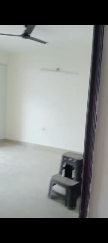 Room in 2.5 BHK Apartment at Devika Gold Homz, Sector 1 Greater Noida – for Rent