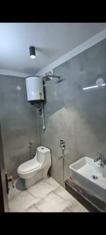 Bathroom in 1 BHK Apartment at Saket – for Rent