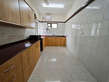 Kitchen in 4 BHK Apartment at Prabhadevi CHS, Prabhadevi – for Rent