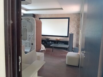 Room in 5 BHK Villa at Raffles Park, Whitefield – for Sale