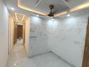 Room in 1 BHK Builder Floor at Malviya Nagar – for Rent