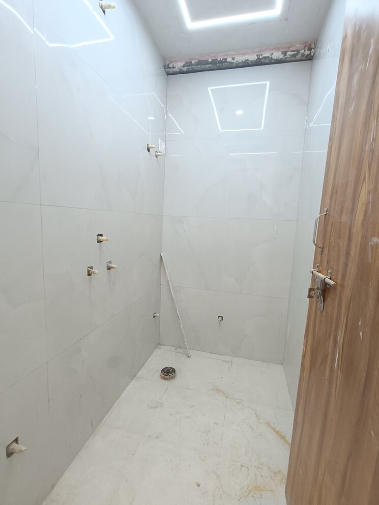 Bathroom, malviya nagar 1 Bedroom 500 Sq.Ft. Builder Floor In Malviya Nagar Delhi 9070757