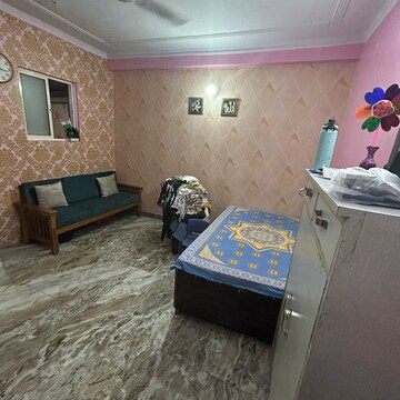 Parking in 1.5 BHK Builder Floor at Batla House – for Sale