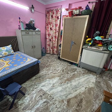 Bedroom in 1.5 BHK Builder Floor at Batla House – for Sale