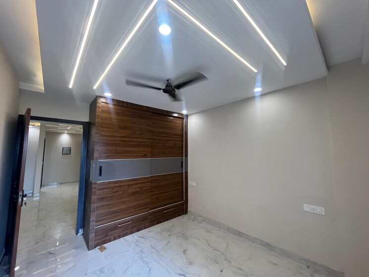 Room, aerocity 6+ Bedroom 5000 Sq.Ft. Independent House In Aerocity Mohali 9070760