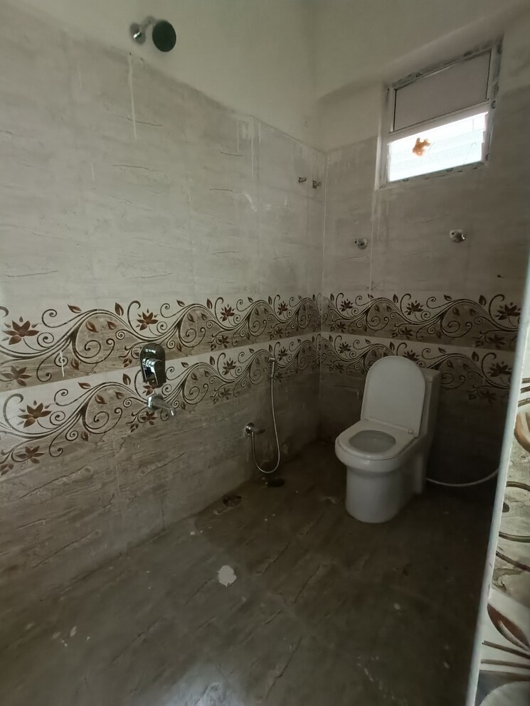 Bathroom, sri-nidhi-indraprastha-residency 2 Bedroom 1500 Sq.Ft. Apartment In Bachupally Hyderabad 9070768