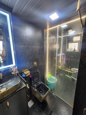 Gym in 2 BHK Apartment at Andheri West – for Rent