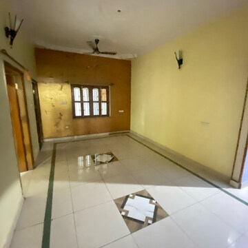 Bathroom in 2 BHK Builder Floor at Bhagwanpur – for Rent