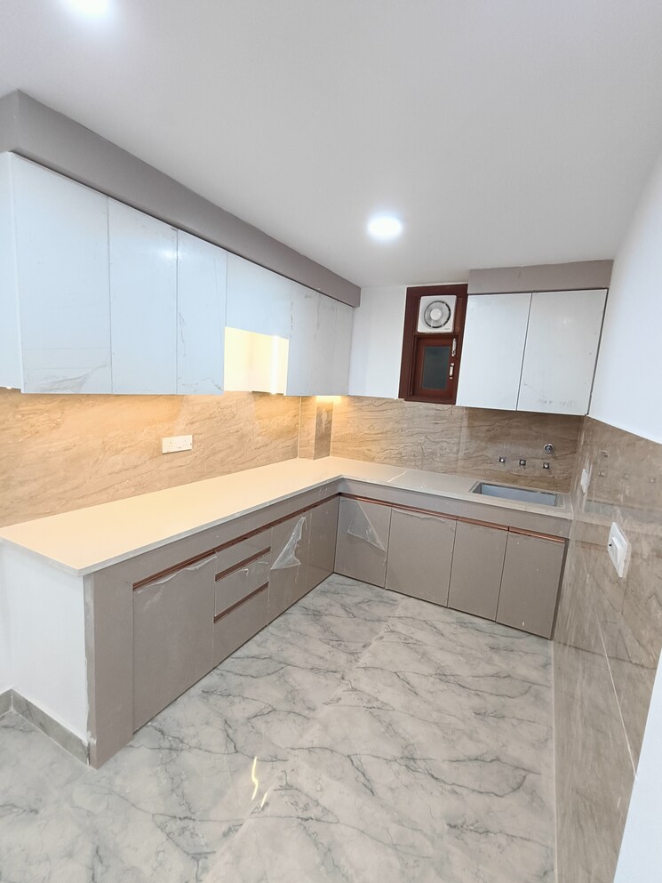 Kitchen, panchsheel vihar 2 Bedroom 1000 Sq.Ft. Builder Floor In Panchsheel Vihar Delhi 9070784