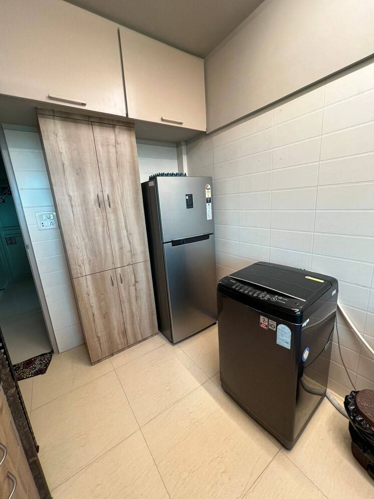 Team Area, andheri west 2 Bedroom 950 Sq.Ft. Apartment In Andheri West Mumbai 9070783