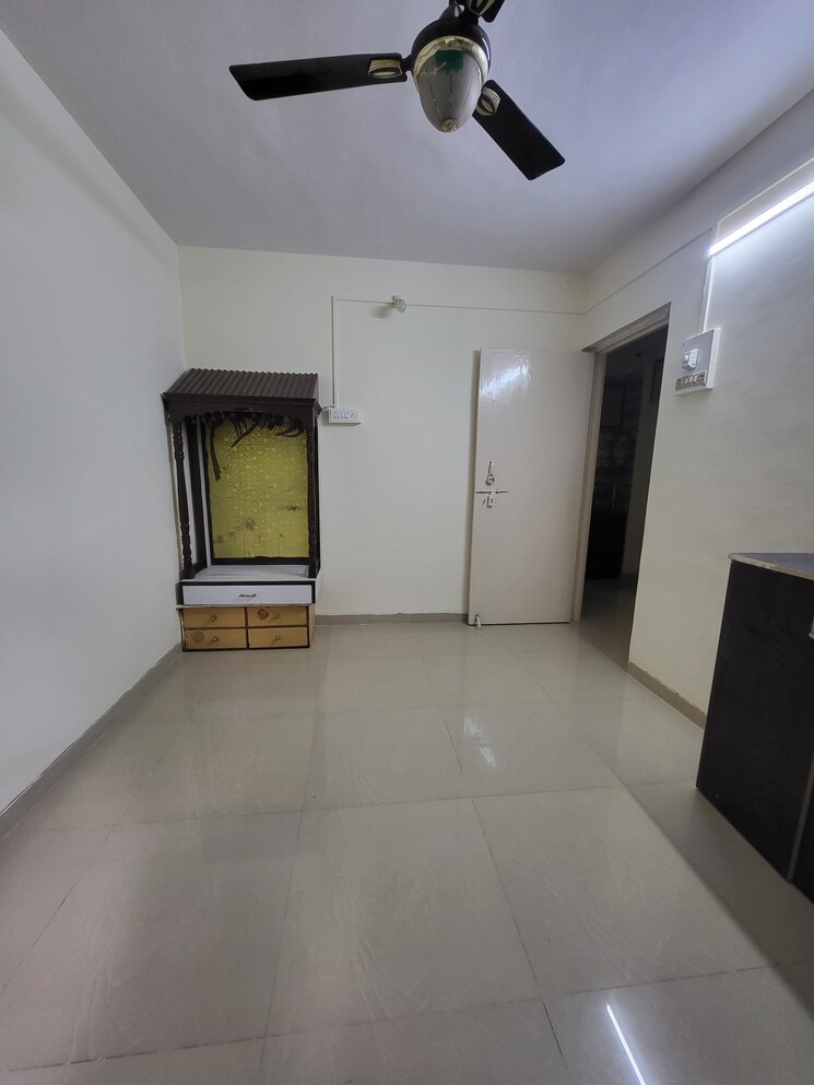 Room, sun-city 2 Bedroom 750 Sq.Ft. Apartment In Sinhagad Road Pune 9070366