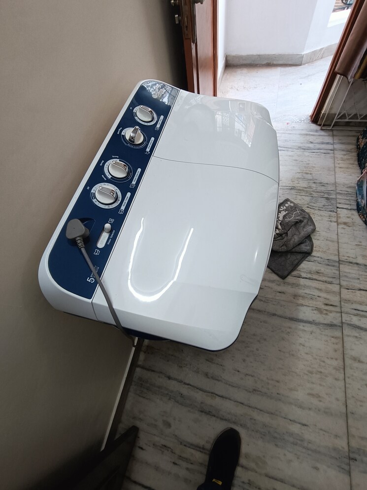 undefined, malviya nagar 2 Bedroom 1000 Sq.Ft. Builder Floor In Malviya Nagar Delhi 9070790