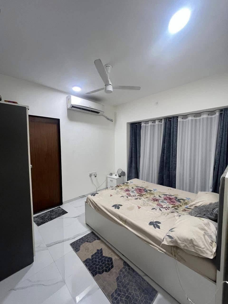 2 BHK Apartment For Rent in Andheri West