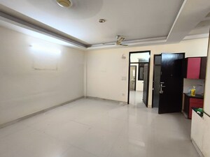 Room in 3 BHK Builder Floor at Malviya Nagar – for Rent