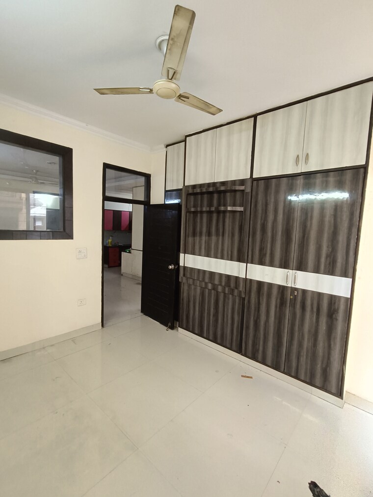 Room, malviya nagar 3 Bedroom 1500 Sq.Ft. Builder Floor In Malviya Nagar Delhi 9070803