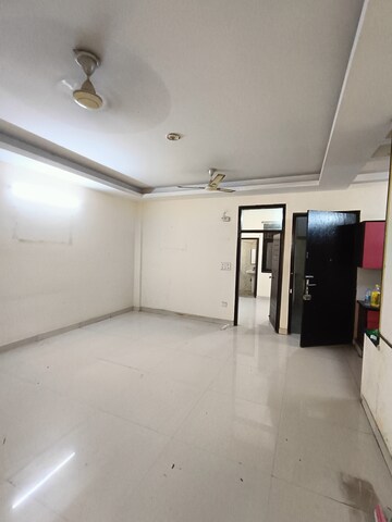 Room in 3 BHK Builder Floor at Malviya Nagar – for Rent